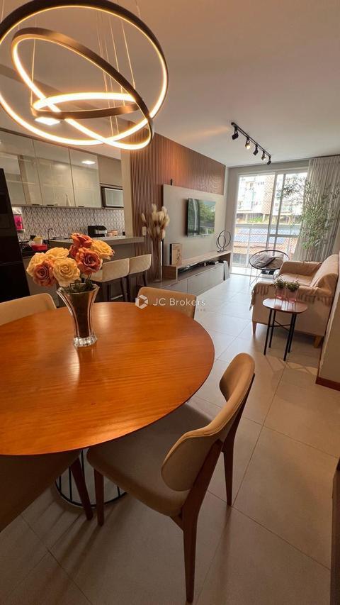Apartamento em Jardim Camburi